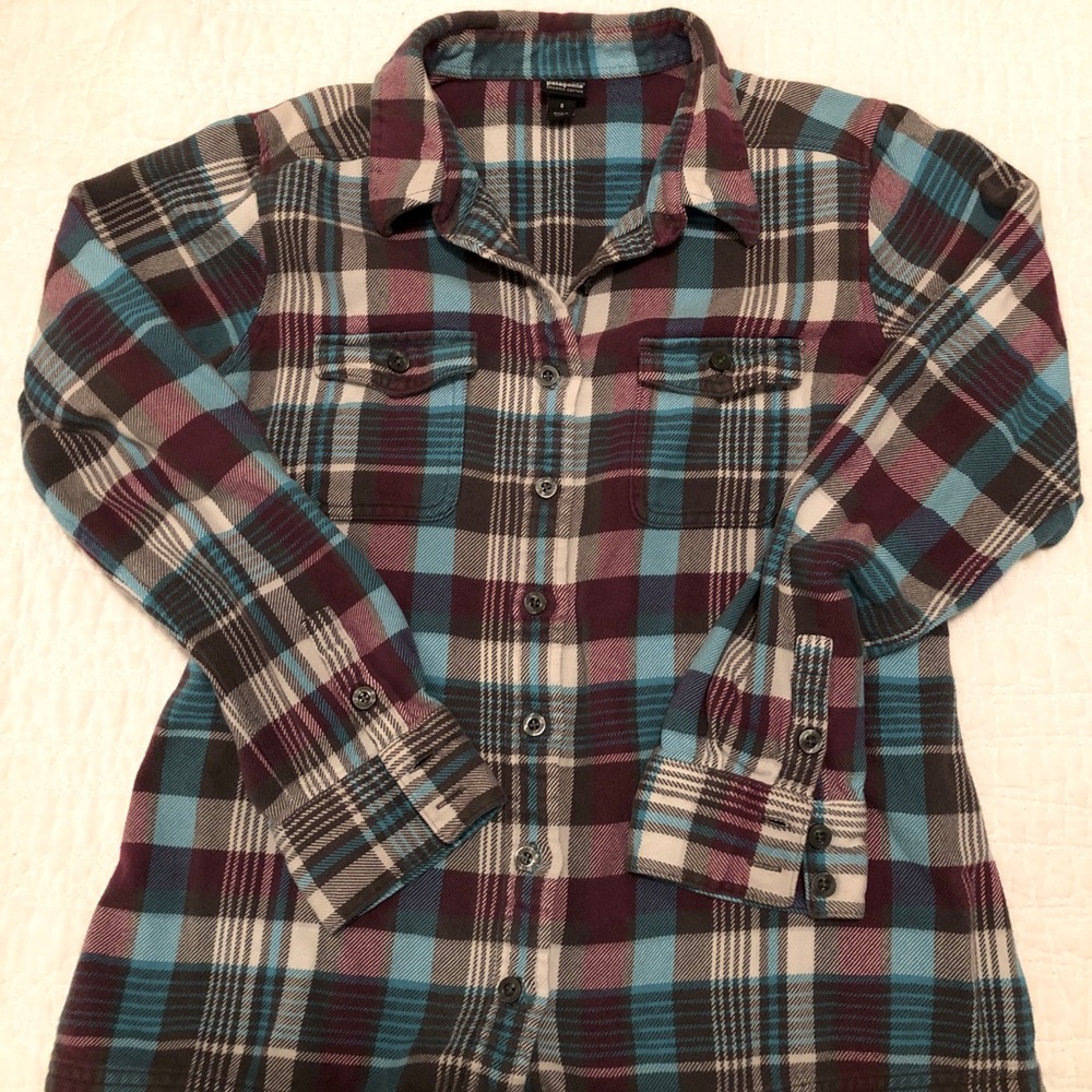 Patagonia long sleeve Fjord Flannel Size 8